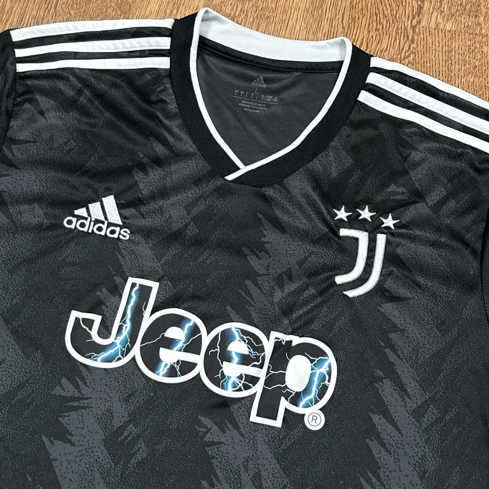 Adidas Juventus FC 2022 2023 Black Away Soccer Jersey Mens Large - Picture 2 of 9